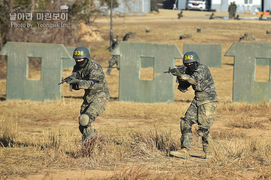 해병대 신병 1265기 1교육대 극기주 각개전투1_1107.jpg