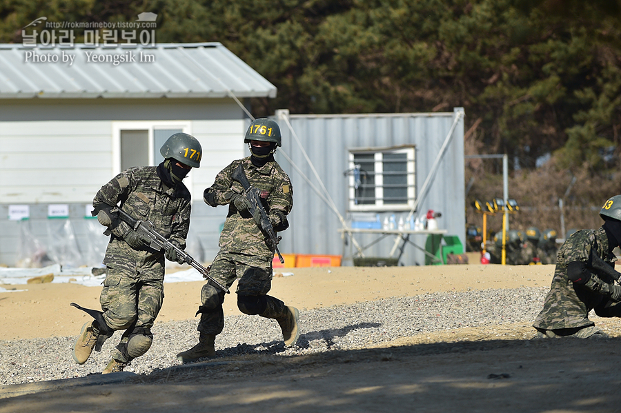 해병대 신병 1265기 1교육대 극기주 각개전투2_0912.jpg