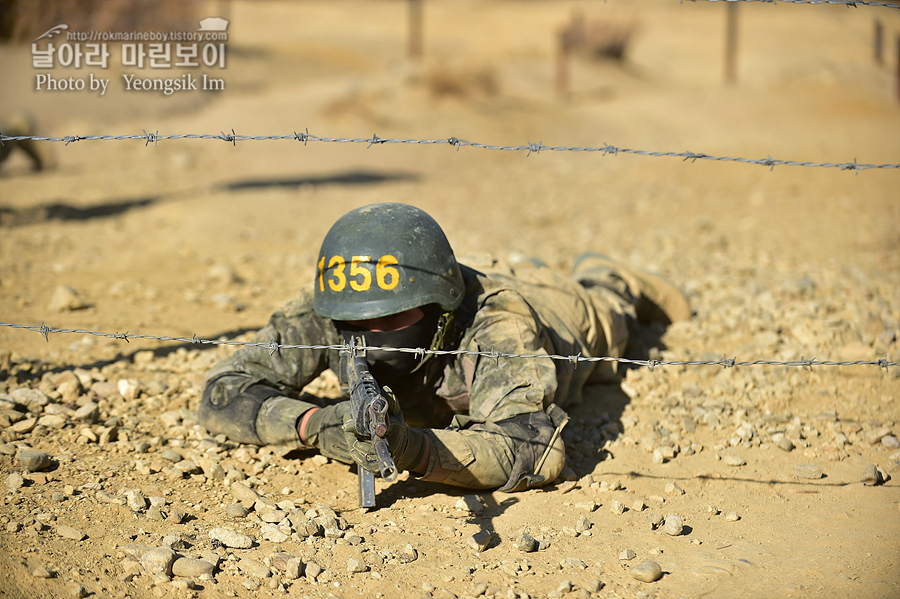 해병대 신병 1265기 1교육대 극기주 각개전투1_1043.jpg