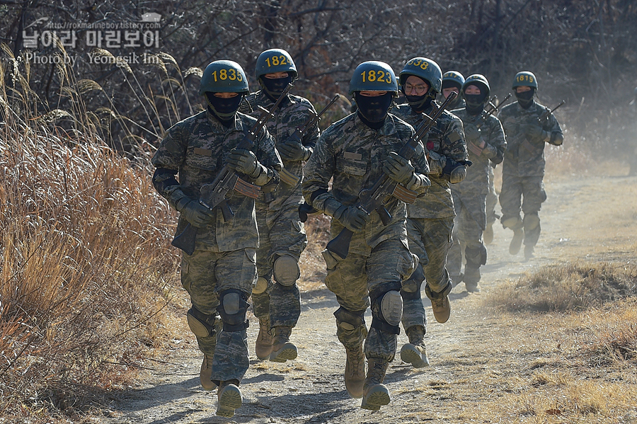 해병대 신병 1265기 1교육대 극기주 각개전투2_0949.jpg