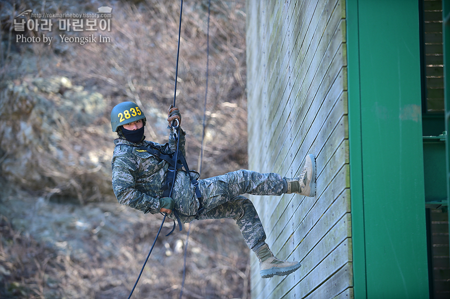 해병대 신병 1265기 2교육대 극기주 유격2_1070.jpg