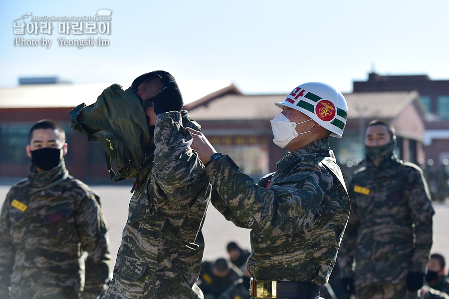 해병대 신병 1265기 1교육대 3주차 화생방 89_8245.jpg