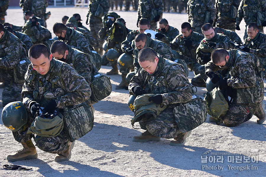 해병대 신병 1265기 1교육대 3주차 화생방 35_8353.jpg