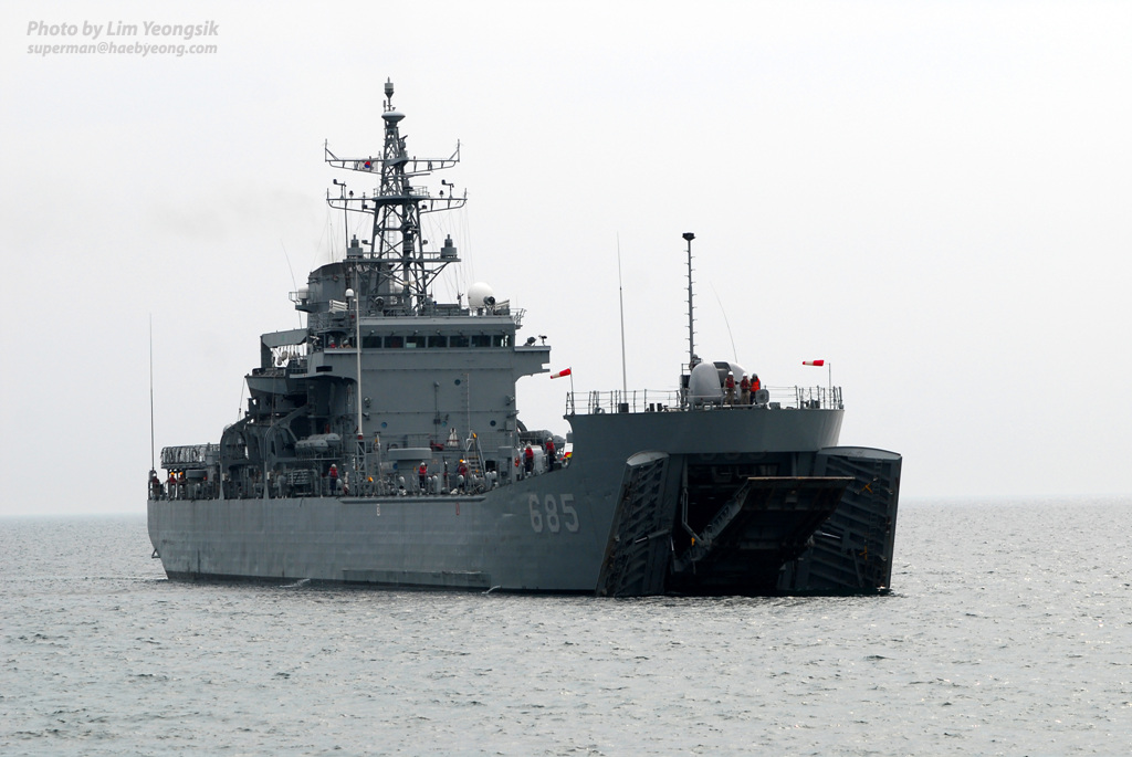 lst-685