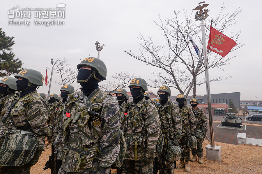 해병대 신병 1265기 2교육대 극기주 빨간명찰수여식_7576.jpg