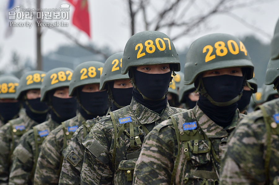 해병대 신병 1265기 2교육대 극기주 빨간명찰수여식_1407.jpg