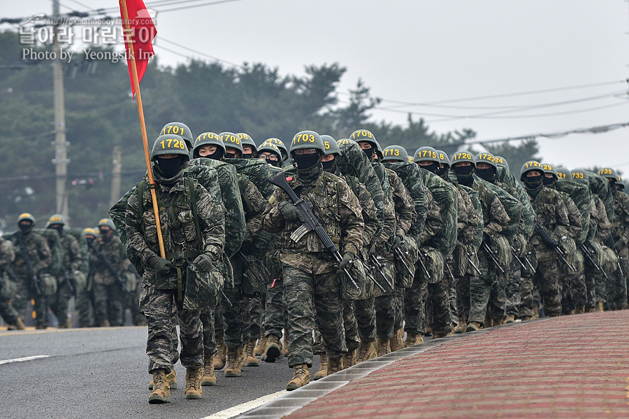 해병대 신병 1265기 1교육대 극기주 빨간명찰수여식_1247.jpg