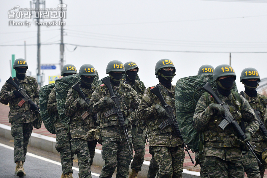 해병대 신병 1265기 1교육대 극기주 빨간명찰수여식_1242.jpg