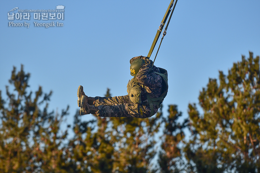 해병대 신병 1265기 2교육대 3주차 공수기초훈련_9321.jpg