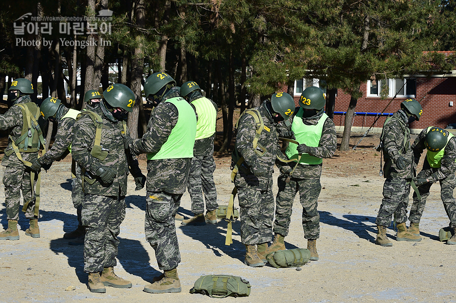 해병대 신병 1265기 2교육대 3주차 공수기초훈련_8752.jpg