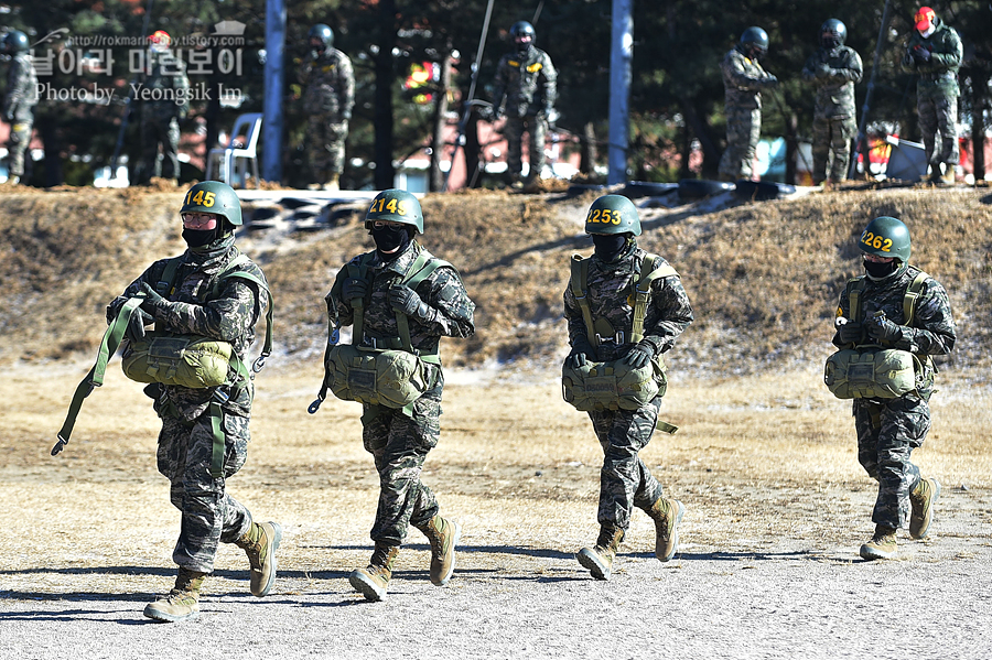 해병대 신병 1265기 2교육대 3주차 공수기초훈련_8991.jpg