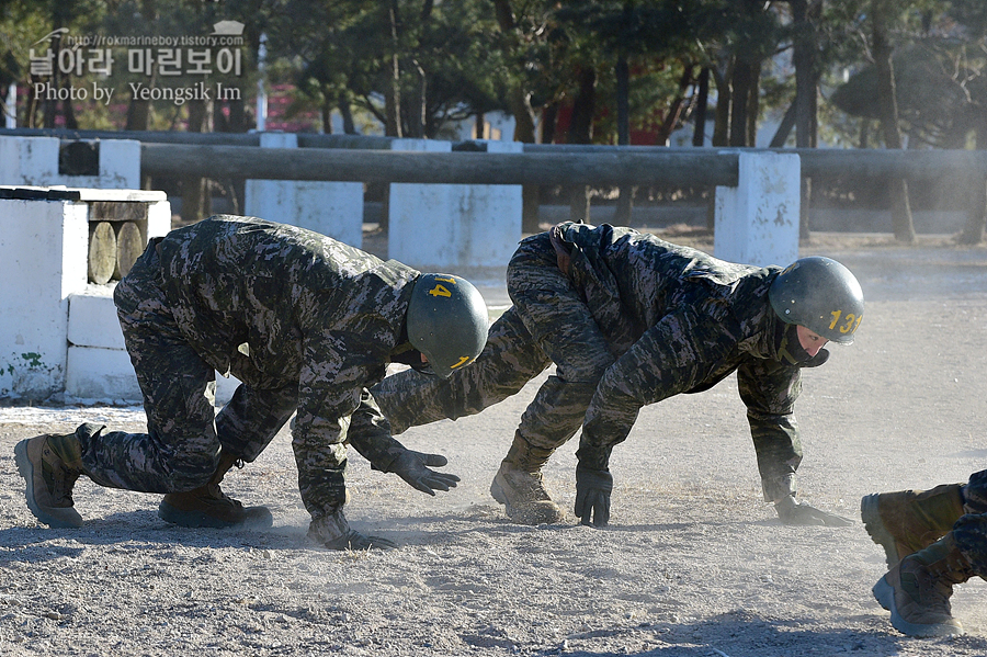 해병대 신병 1265기 1교육대 3주차 참호목봉_8668.jpg