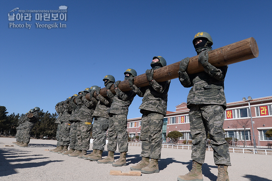 해병대 신병 1265기 1교육대 3주차 참호목봉_7047.jpg