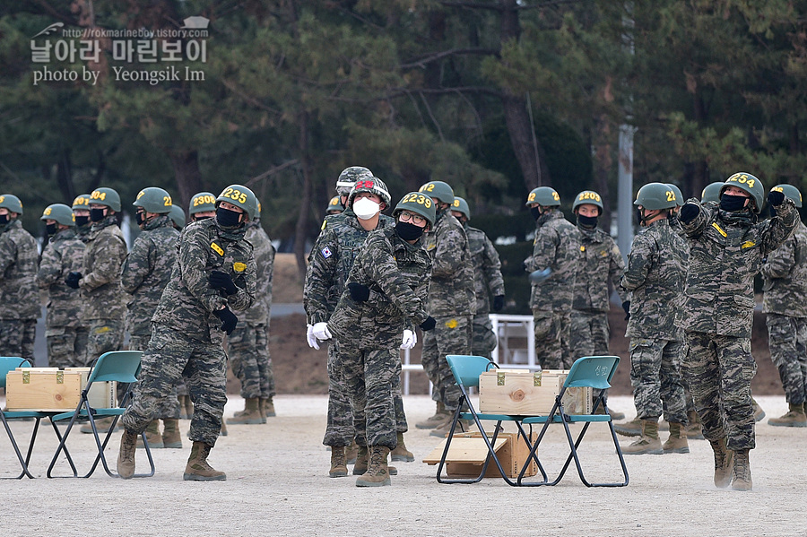 해병대 신병 1265기 2교육대 4주차 수류탄투척_0120.jpg