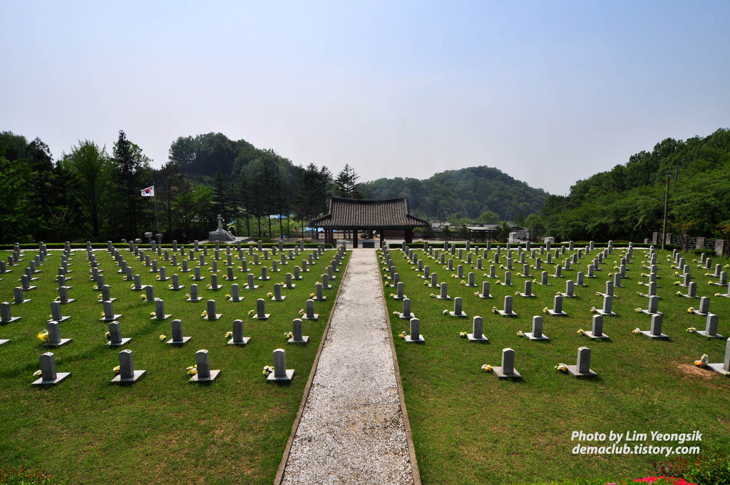 전주군경묘지_06.jpg