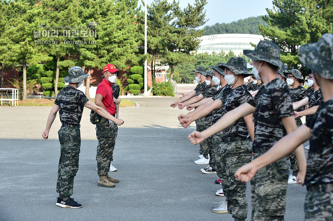 해병대 신병 1261기 2교육대 1주차_1730.jpg