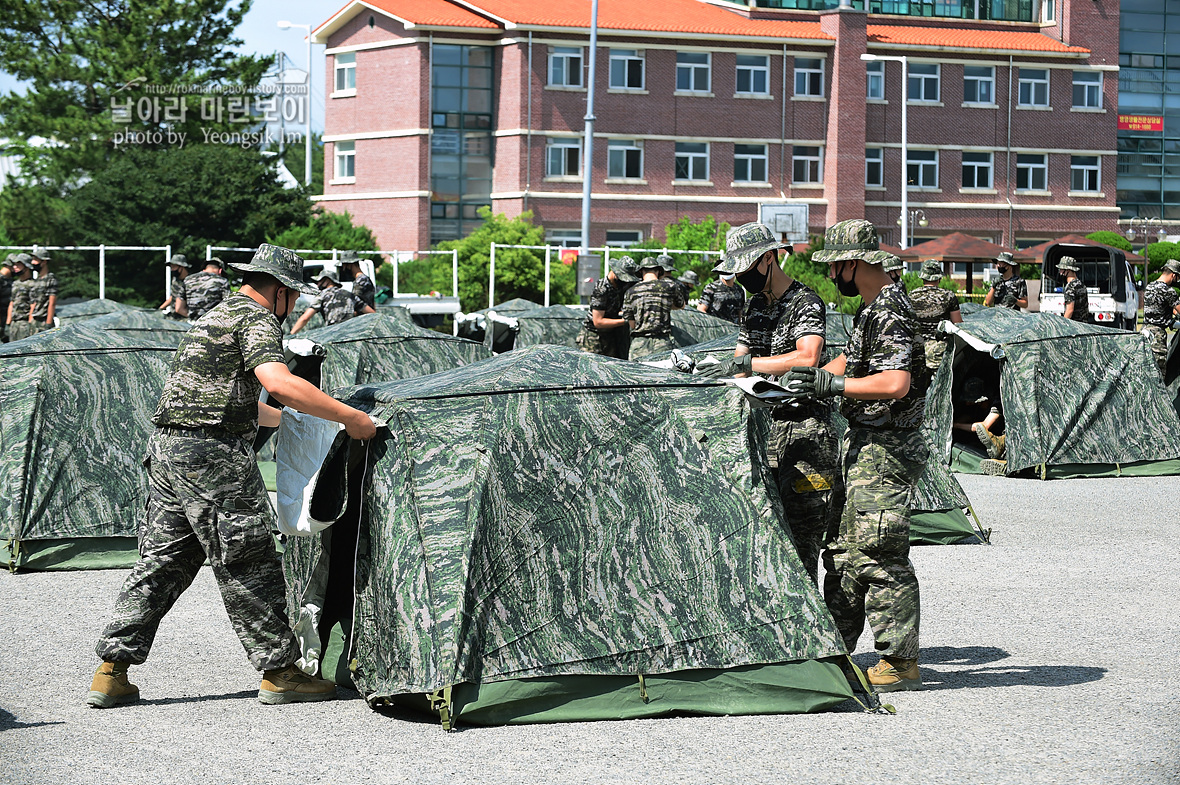 해병대 신병 1259기 2교육대 텐트설치법 사진 임영식작가_2124.jpg