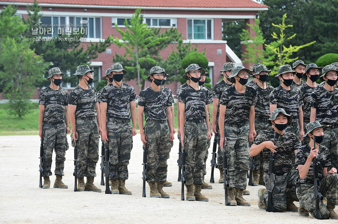 해병대 신병 1259기 2교육대 제식훈련 사진 임영식작가_2019_1899.jpg