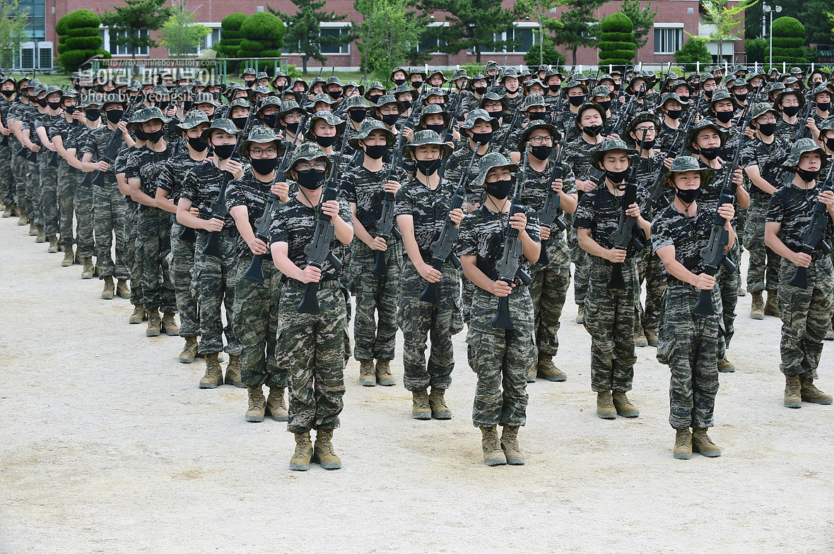 해병대 신병 1259기 2교육대 제식훈련 사진 임영식작가_2019_1901.jpg