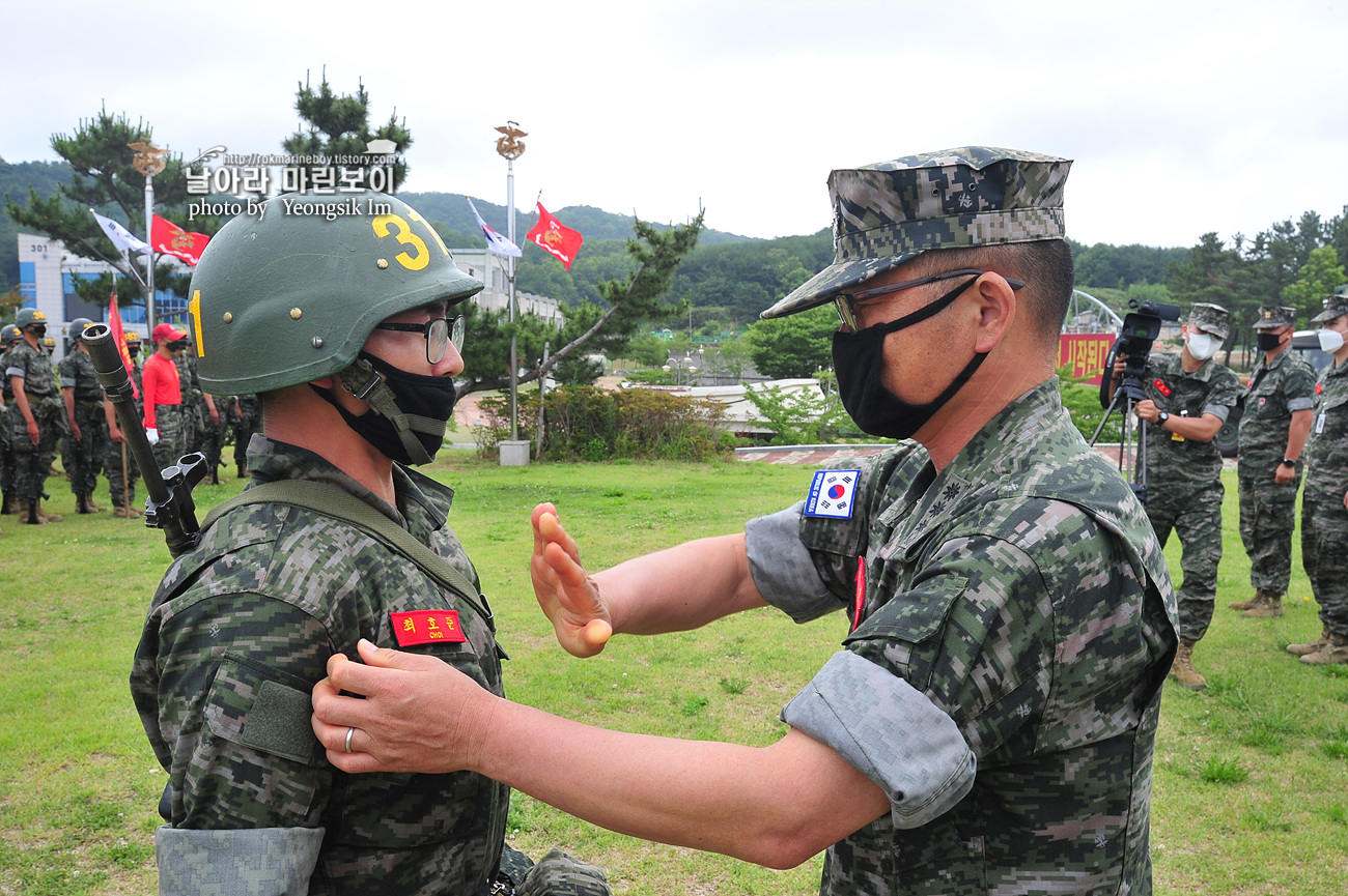 해병대 신병 1258기 극기주 삘긴명찰 여식_6846.jpg