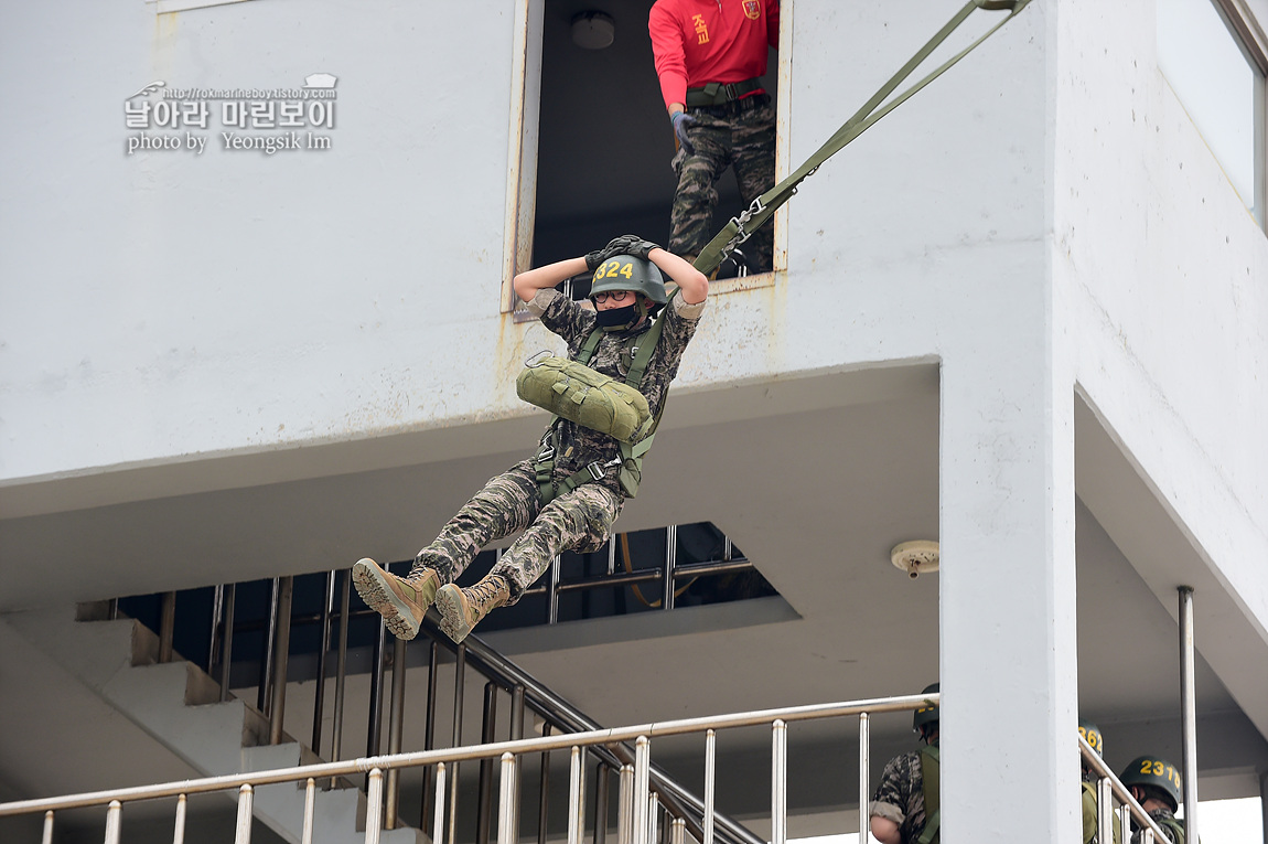 해병대 신병 1259기 2교육대 4주차 공수기초 3_2910.jpg