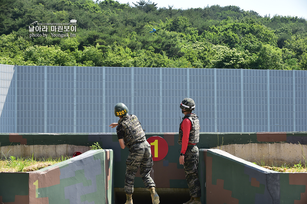 해병대 신병 1258기 3교육대 4주차 수류탄투척 2_4887.jpg