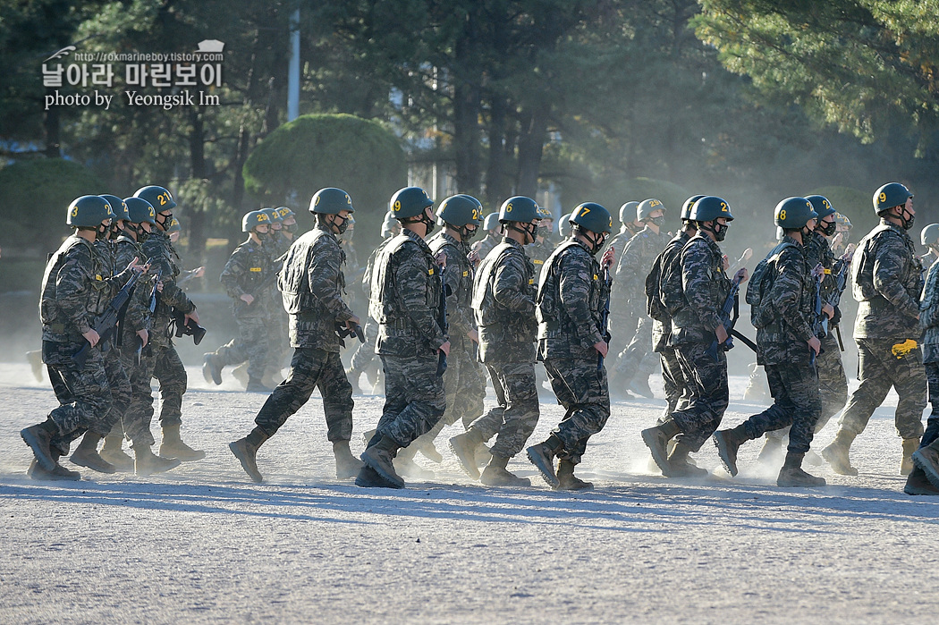 해병대 신병 1263기 2교육대 4주차 집총체조_9981.jpg