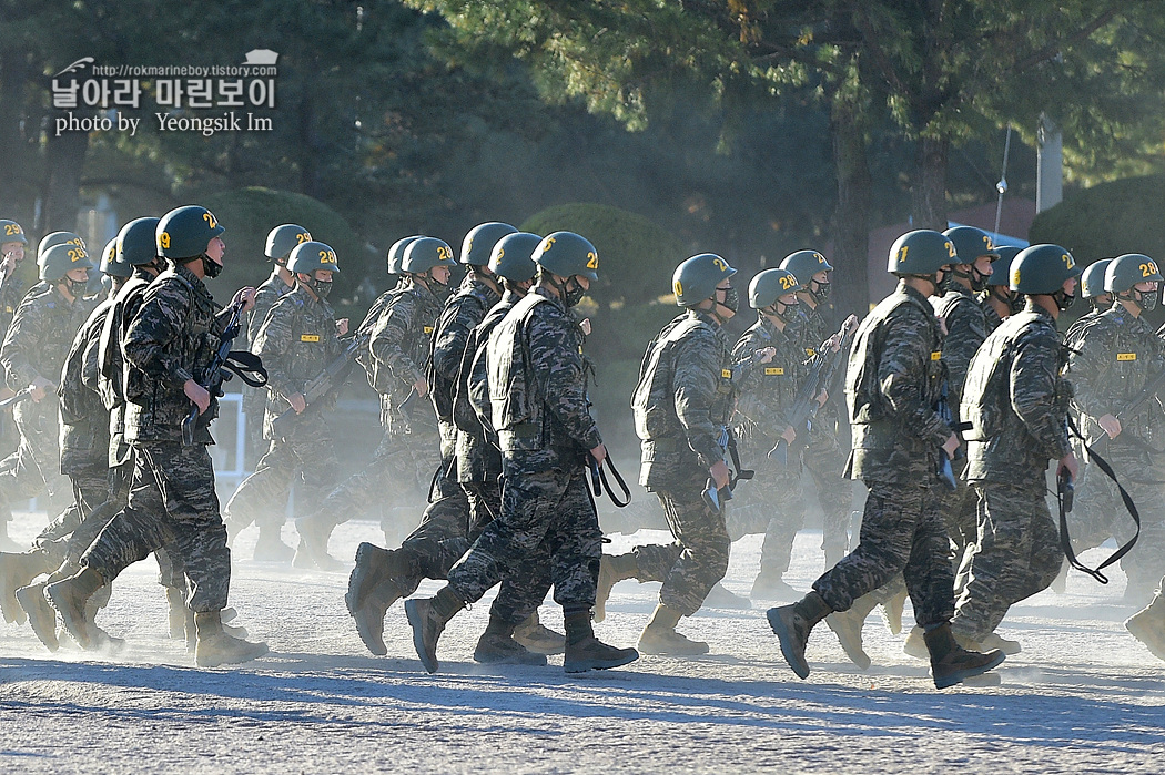 해병대 신병 1263기 2교육대 4주차 집총체조_9980.jpg