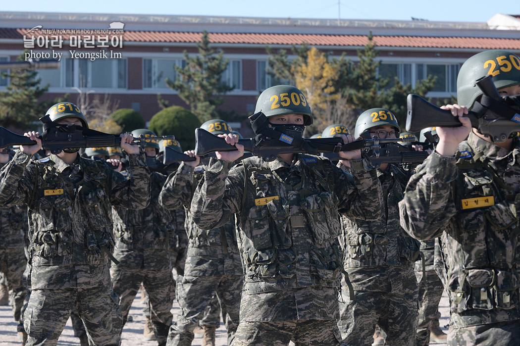 해병대 신병 1263기 2교육대 4주차 집총체조_9919.jpg