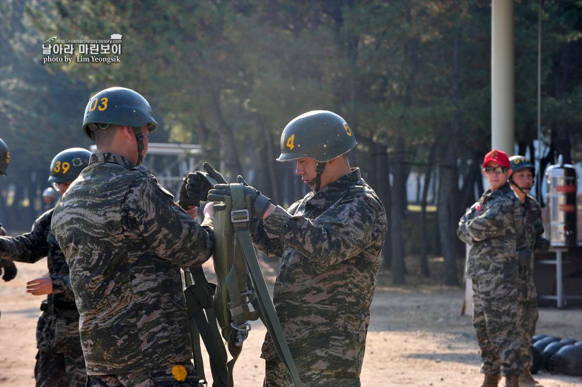 해병대 신병 1252기 4주차 공수기초_9305.jpg