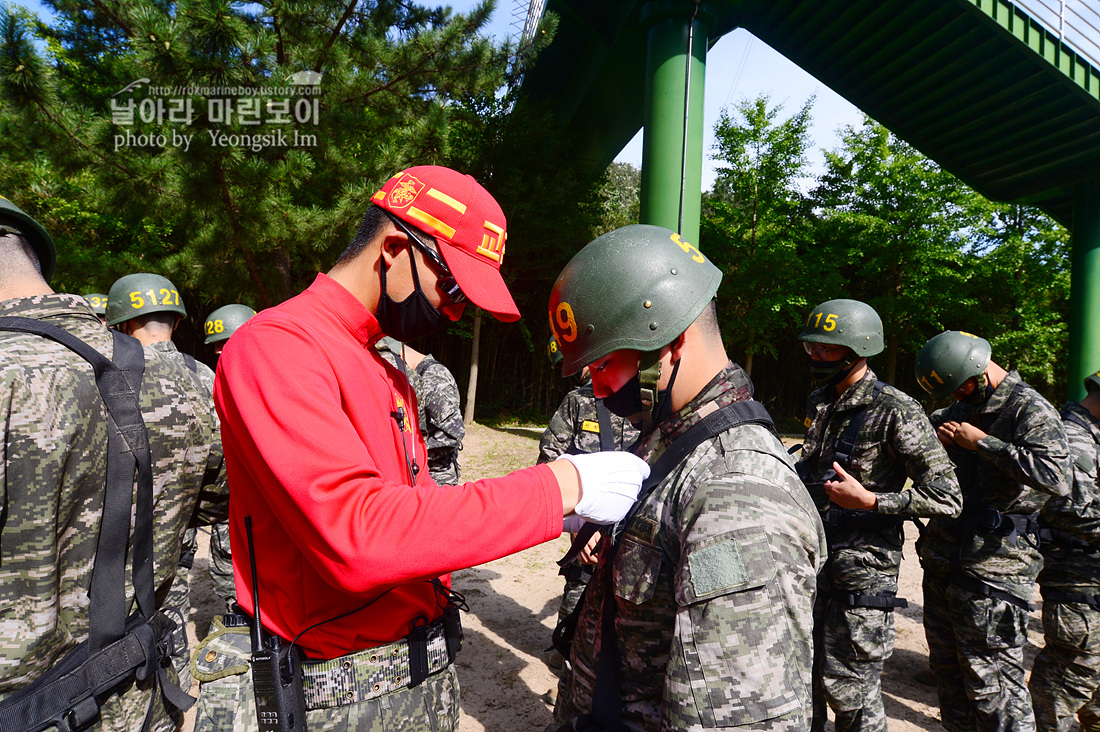 해병대 신병 1260기 5교육대 극기주 유격 1_1921.jpg