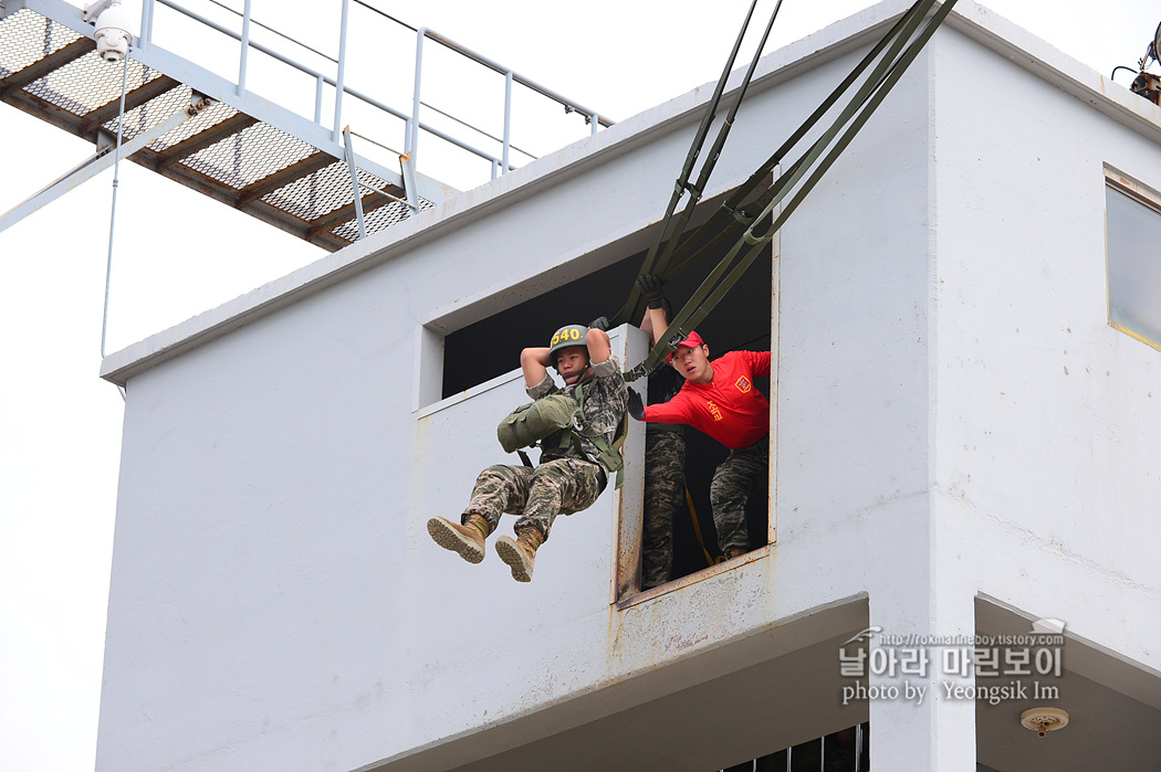 해병대 신병 1260기 3교육대 4주차 공수기초 사진 임영식 5_1077.jpg