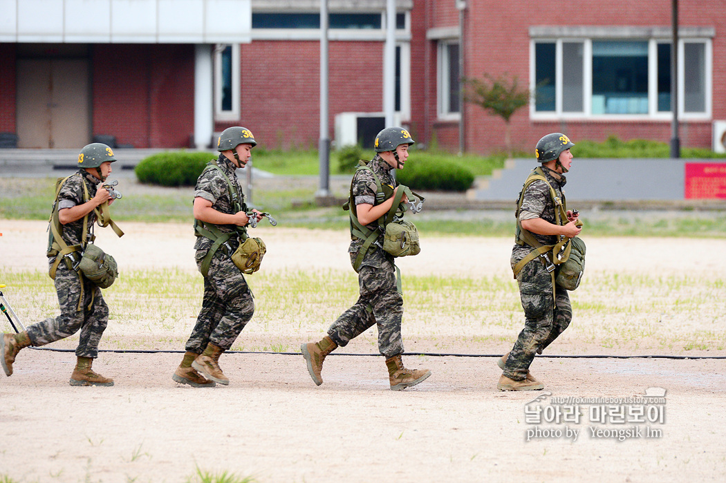 해병대 신병 1260기 3교육대 4주차 공수기초 사진 임영식 8_1495.jpg