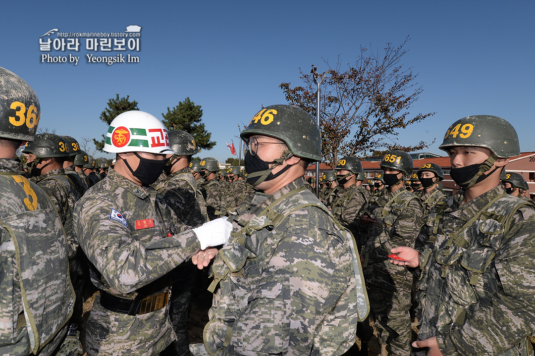 해병대 신병 1262기 3 빨간명찰수여식_8071.jpg