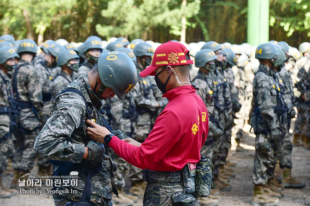 해병대 신병 1261기 1교육대 극기주 유격기초0_8224.jpg