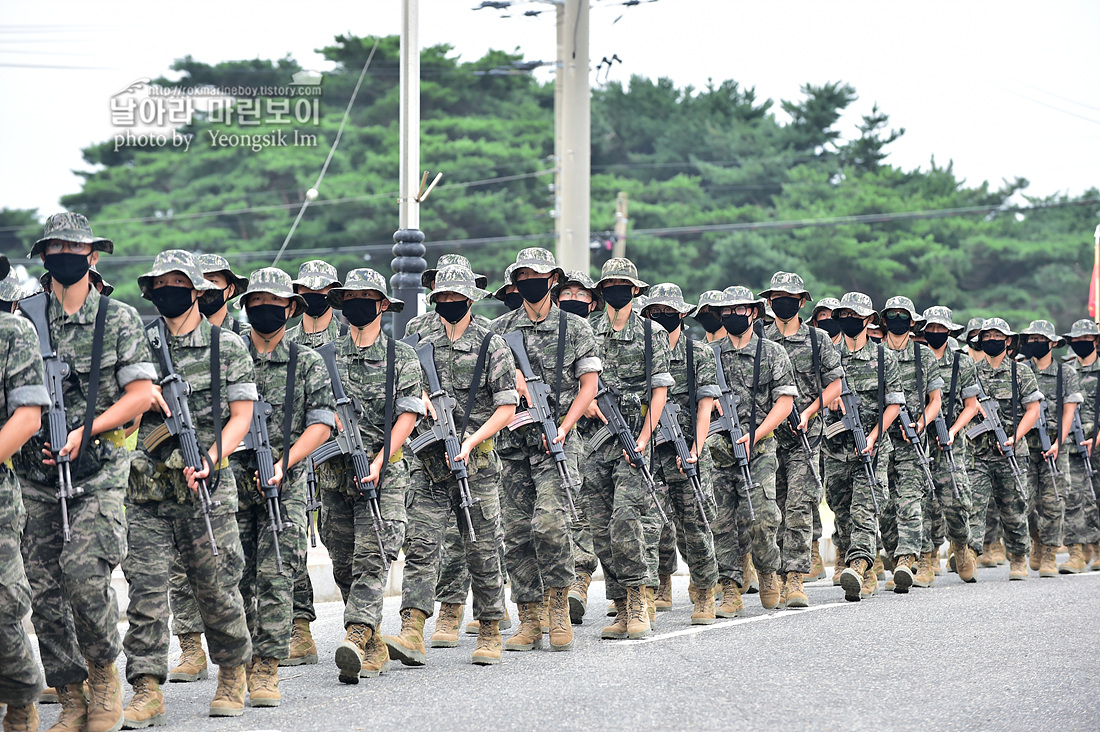 해병대 신병 1260기 빨간명찰수여식 0_1755.jpg