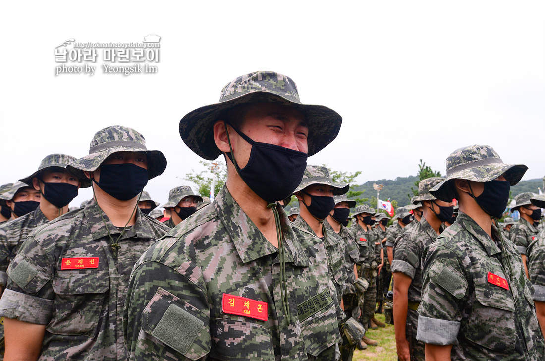 해병대 신병 1260기 빨간명찰수여식 5_1824_3.jpg