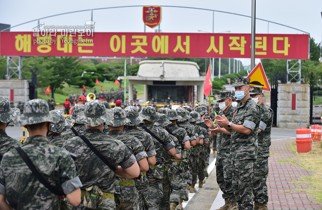 해병대 신병 1260기 빨간명찰수여식 0_1765.jpg