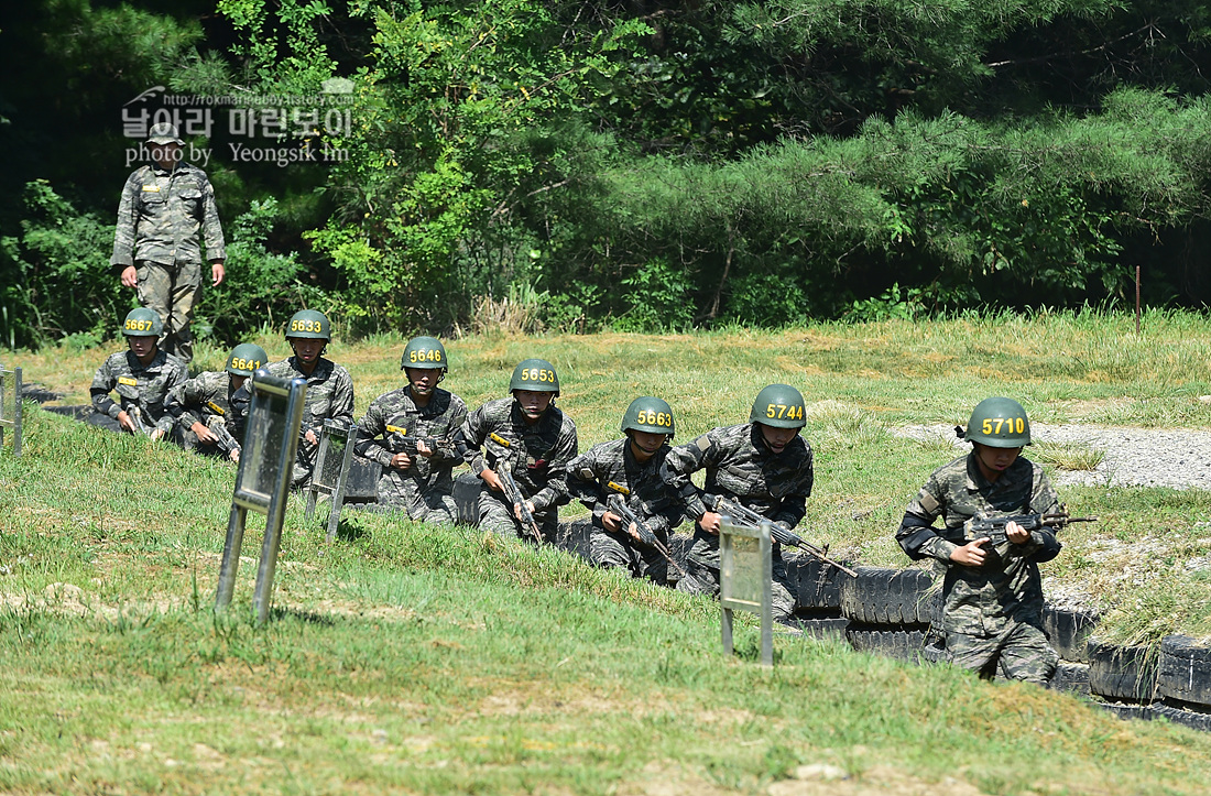 해병대 신병 1260기 5교육대 극기주_1348.jpg