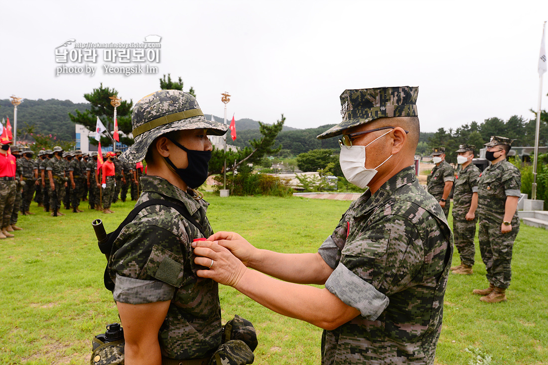 해병대 신병 1260기 빨간명찰수여식 3_2817.jpg