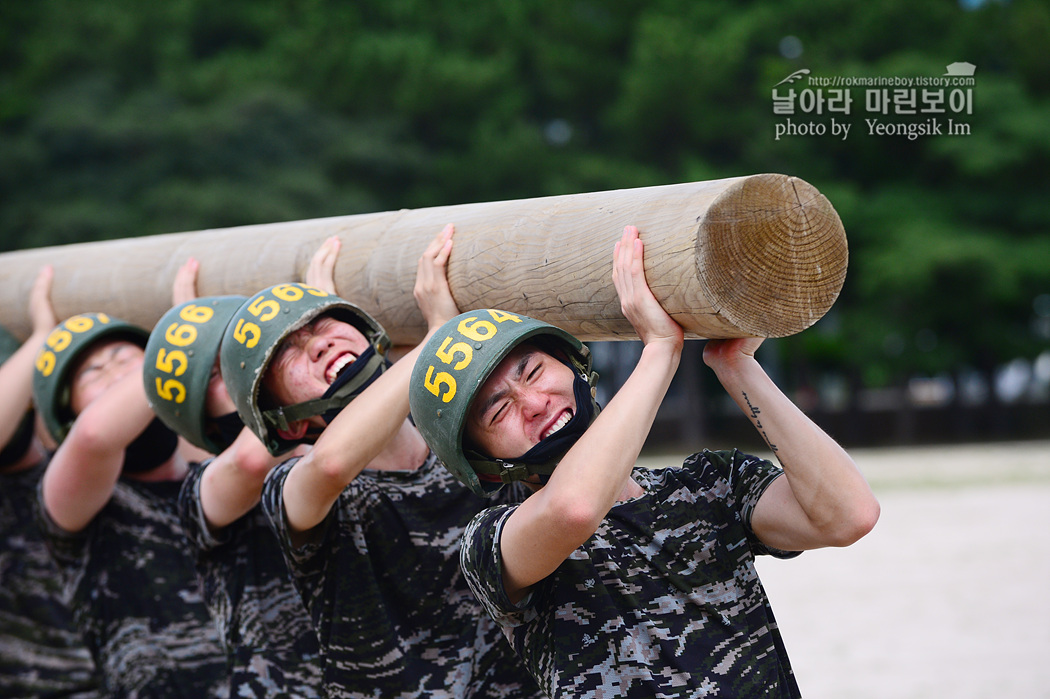 해병대 신병 1260기 5교육대 4주차 목봉장애물 사진 임영식 5_1255.jpg