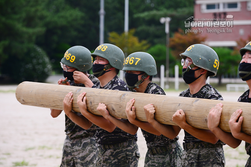 해병대 신병 1260기 5교육대 4주차 목봉장애물 사진 임영식 9_1378.jpg