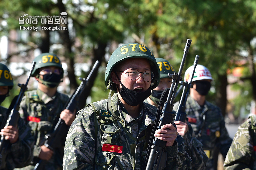 해병대 신병 1262기 5 빨간명찰수여식_9631.jpg