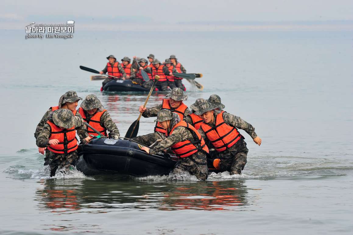 해병대 신병 1252기 4주차 5교육대 해상돌격_0154.jpg