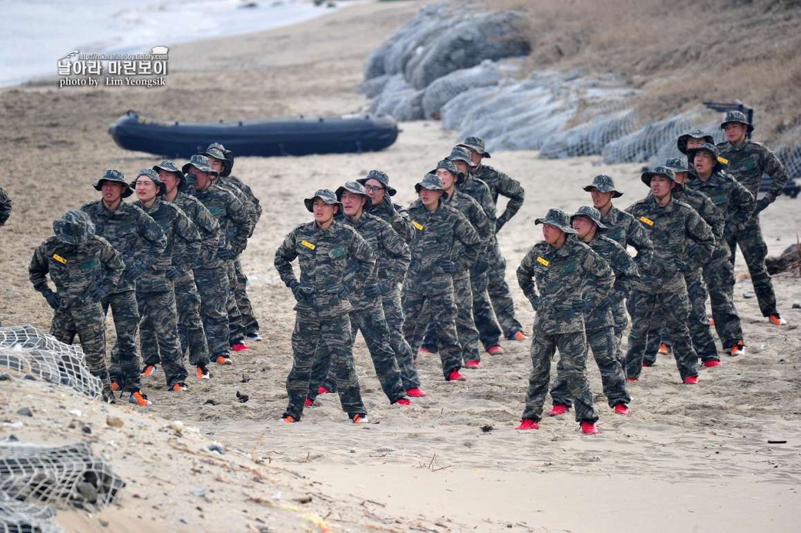 해병대 신병 1252기 4주차 5교육대 해상돌격_0063.jpg