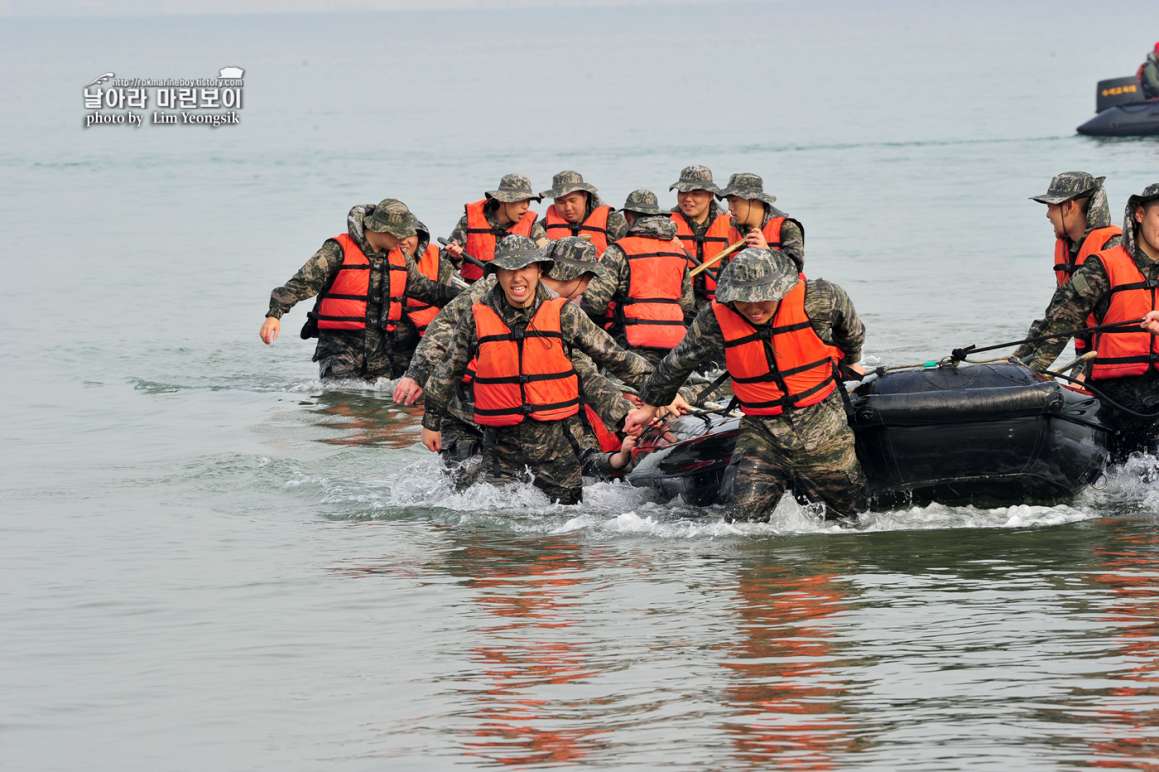 해병대 신병 1252기 4주차 5교육대 해상돌격_0178.jpg