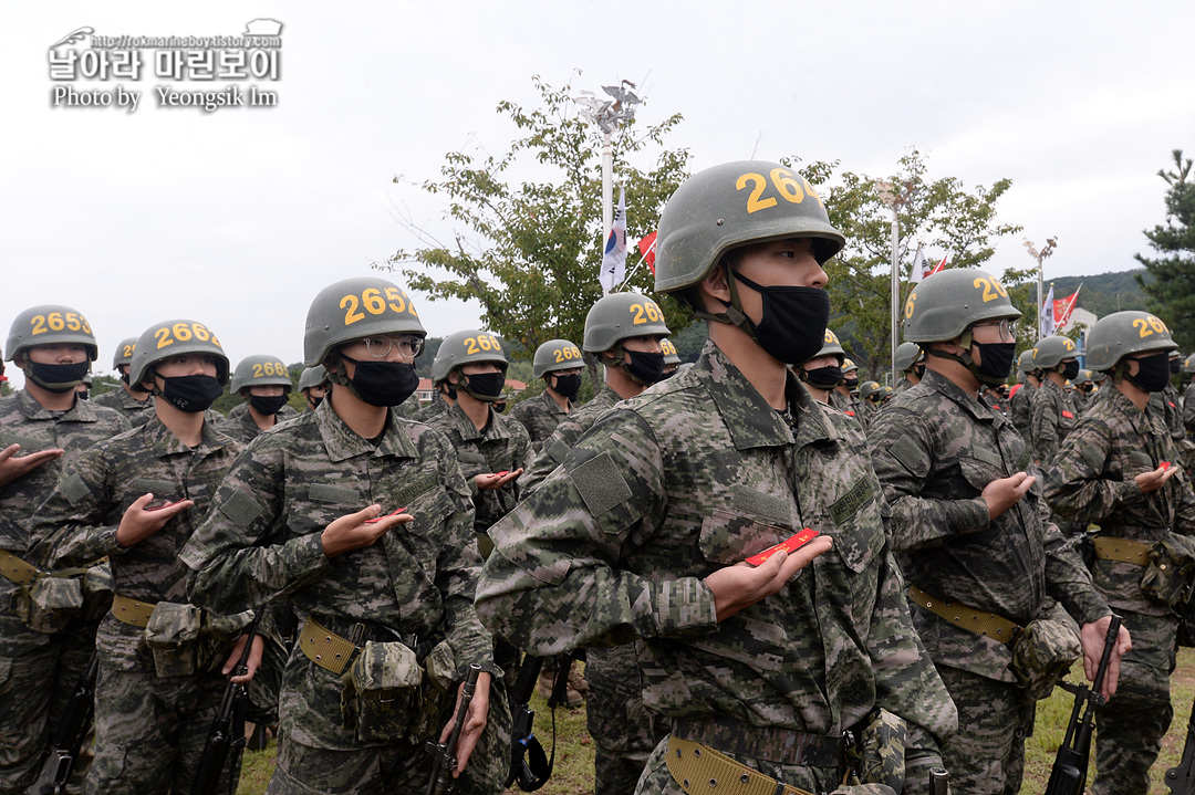 해병대 신병 1261기 빨간명찰수여식_8871_14.jpg