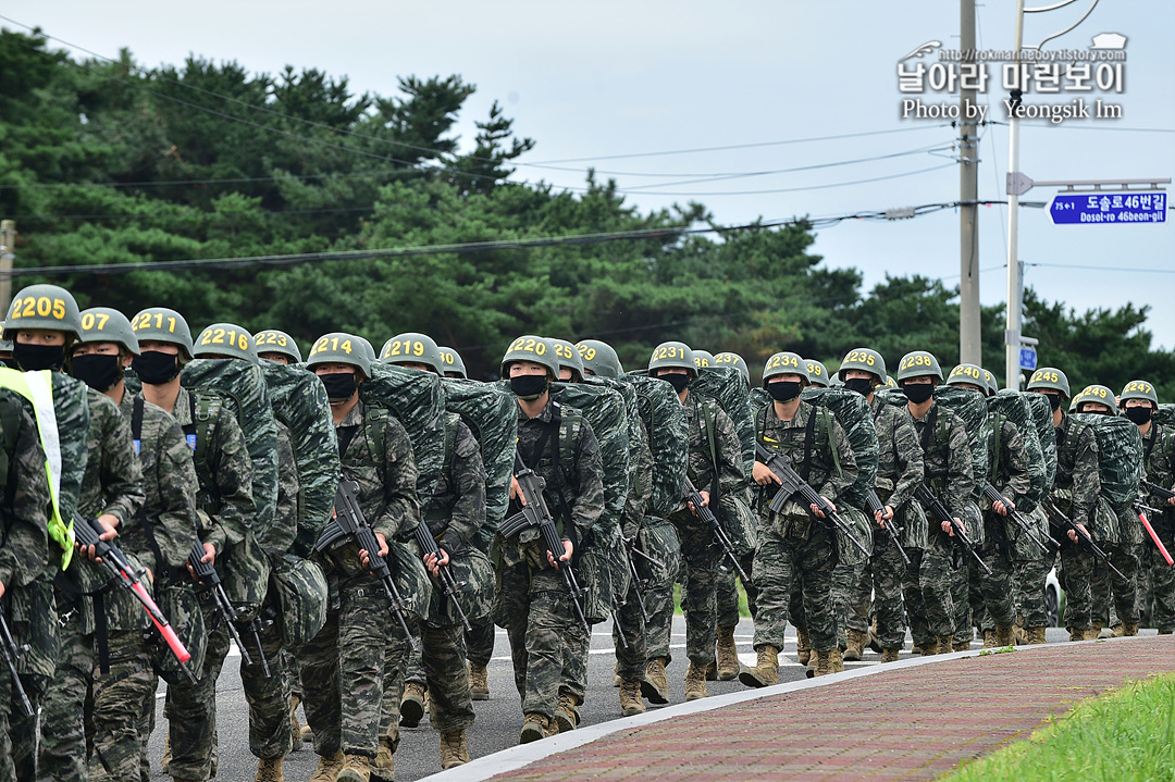 해병대 신병 1261기 빨간명찰수여식_8787.jpg